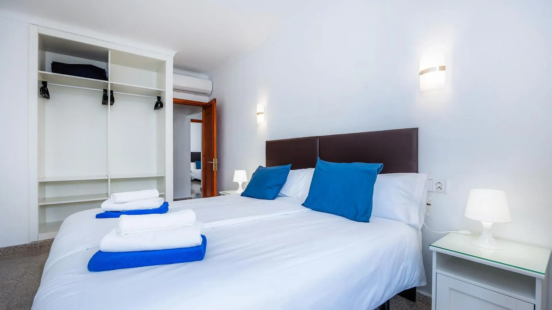 Apartamentos Colonia Sant Jordi Colonia de Sant Jordi 0*,  Espanha